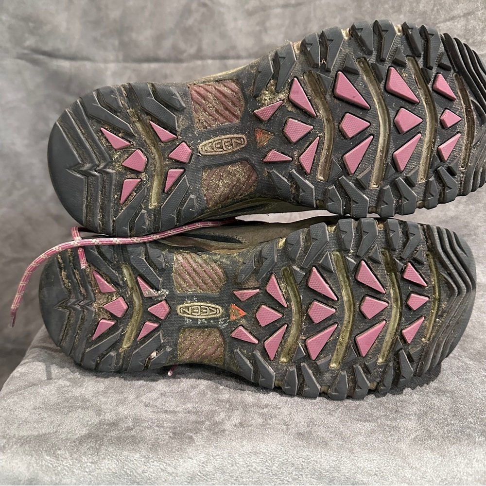 KEEN Targhee III Low Waterproof Hiking Shoes Brown Plum Gorpcore W 9.5 - Picture 7 of 12
